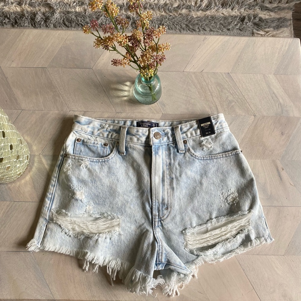 NWT Abercrombie & Fitch Annie High Rise Denim Shorts